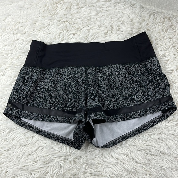 Lululemon Pace Perfect Short (3") Soundwave White Black / Black - Picture 1 of 6
